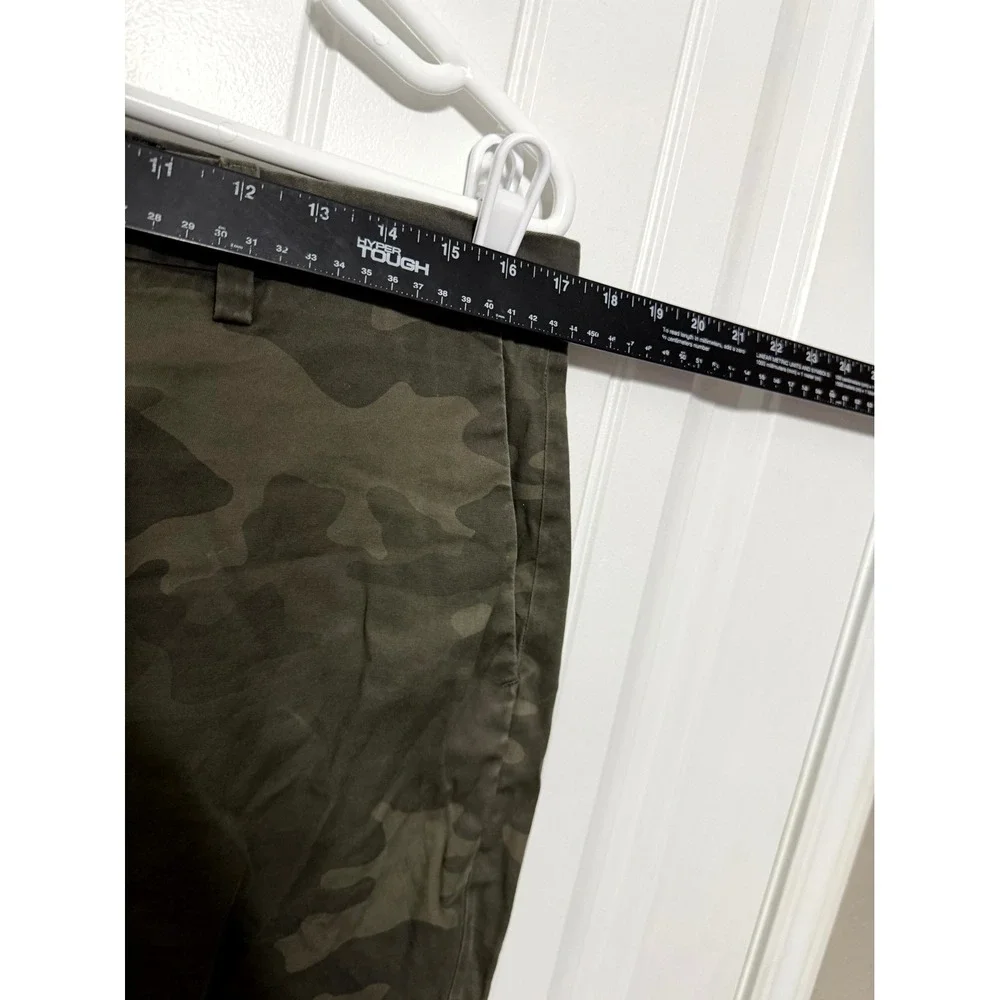Banana Republic Aiden Short Mens 34 Green Camo Slim Fit Stretch Chino 6385